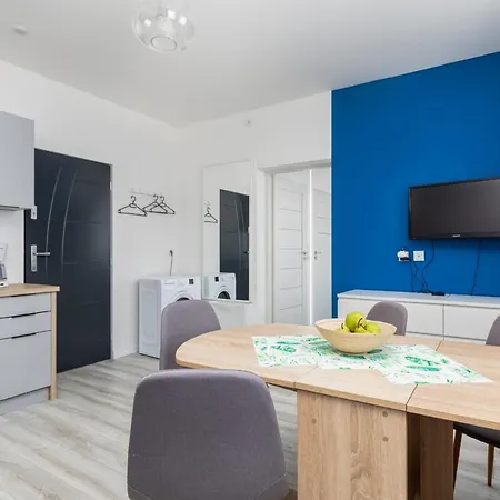 Nad Jeziorem - Ogrod & Parking By Renters Apartment Kolczewo