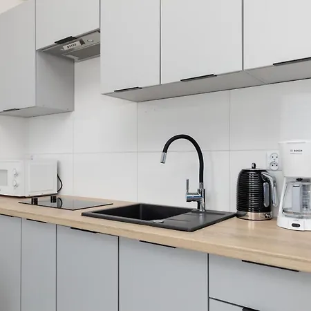 Nad Jeziorem - Ogrod & Parking By Renters Apartment Kolczewo
